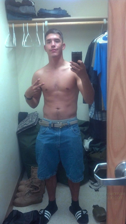 thecircumcisedmaleobsession:  20 year old straight Army hottie from Kansas City, KS