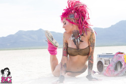 100% Suicide Girls