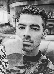 dailyjonas:♡ August 15th, 1989;  Happy birthday Joe Jonas!