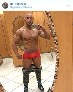 goaltobeswole:  Yes he is real
