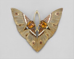 met-modern-art: “Moth” Pendant and Box by Lucien Gaillard,
