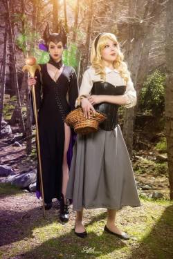 cosplay-paradise:  LeeAnna Vamp as as Maleficent and Nicole Marie