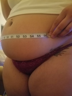 feedingtaylor:Almost time for a new tape measure, this only goes