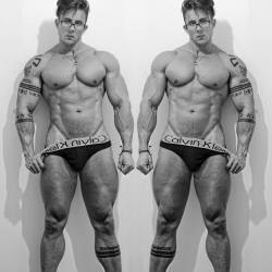 whitepapermuscle: Andres Vergel  jfpb