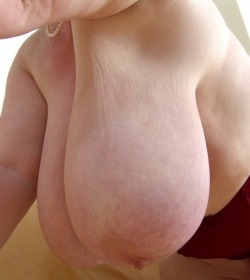 grannysfavoritetoy:  bigbutnatural: â€¦perfection!  Big, but natural   just as tits should be