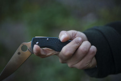 livingsurvival:  (via Spyderco Endura 4 FFG Full Flat Ground