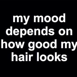 mattelipscurvyhips:  Pretty much… #hair #mua #makeup #amazing