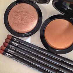 classyglamorousluxe:  💄