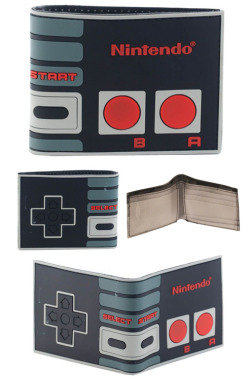 gamefreaksnz:  Nintendo NES Classic Controller Bifold Wallet