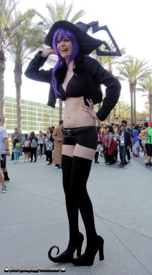 cosplayiscool:  Blair by bear213 Check out http://cosplayiscool.tumblr.com