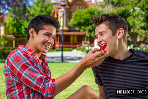 GALLERY: Picnic With the Crush Liam Riley and Evan Parker are having an adorable afternoon enjoying a picnic in the park. Something about the warm summer sun has the two cuties crushing on each other and when the flirting turns to an invitation back to