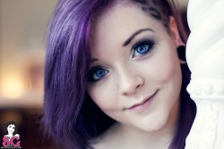 past-her-eyes: Maisie Suicide maisie.suicidegirls.com Link to