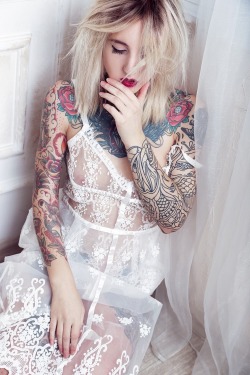 tattoobodies:  justanothertattoo-blog:  Tattoo blog     tattoo