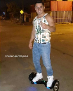 chilenosenllamas:  Marcos, 28 años. Machito de Puente alto.