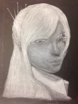 betaflower:  Chalk on black paper feat Weiss Schnee from Bonpyro’s