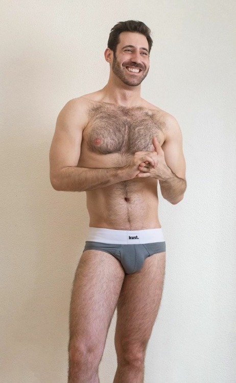 Beautiful hairy Man!