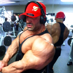 drwannabe:  Guy Cisternino, swole as fuck 