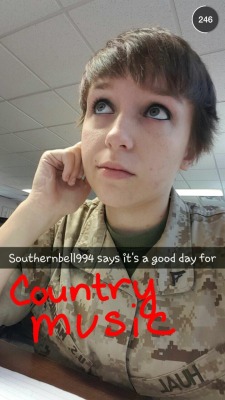 barrackswhores:  Marine:IPAC girl