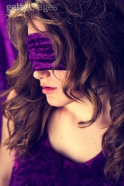 violadreamlove:  Purple Blindfold 