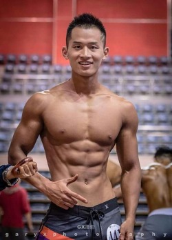 2016 China University Bodybuilding and Physics Competition contestantPhoto