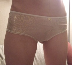 sexkaboodle:  Just because I’m wearing little white panties