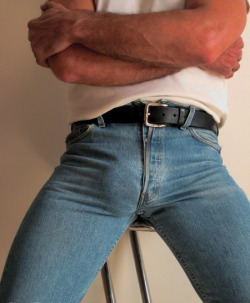 tornjeans:  More bulge 