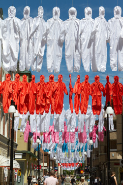 artruby:Ai Weiwei, Think Different (How to Hang Workers’ Uniforms),