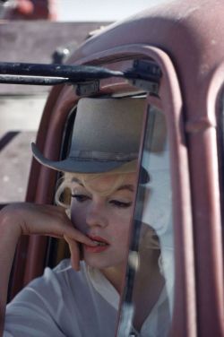 honey–rider:Marilyn Monroe during the filming of The Misfits.
