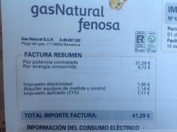 finofilipino:    Por 0,12 euros de consumo, 41,29 euros de factura.