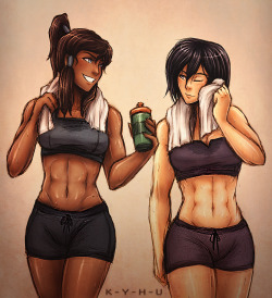 k-y-h-u:  I’ve been wanting to draw Korra and Mikasa as workout