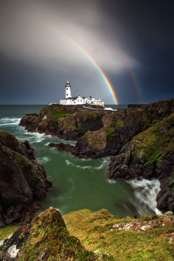 travelingcolors:  Rainbows End, Donegal | Ireland (by Stephen
