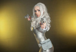 hotcosplaychicks:  Silver Sable by SmirkoO Check out http://hotcosplaychicks.tumblr.com