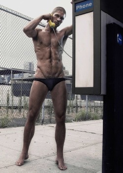 biondobs:  follow HOTSTUFF !