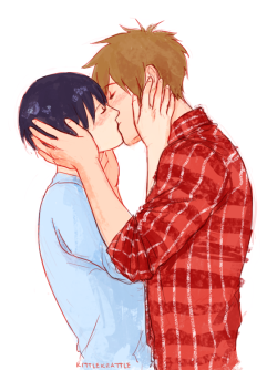 kittlekrattle:  a couple of makoharu kisses ♥︎#6: kiss on