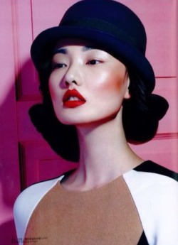 dknyprgirl:  Beauty. I’m partial to a good red lip. DKNY in