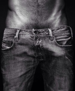 Love making guys bulge in their jeans
