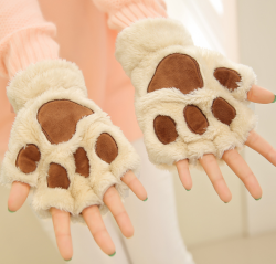 kawaiiteatime:  cat paw gloves Use the code lovely3 for 10% off