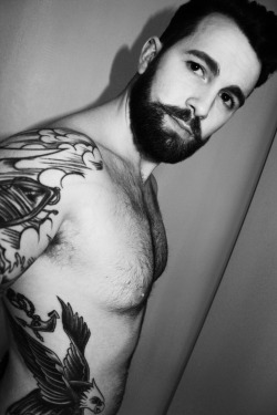 beardstofuck:  Nico Breviglieri England Tattoos by Tom Caine