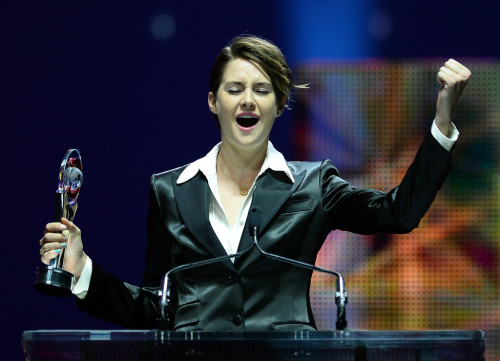 divergent-life:  70 New Photos Added: Shailene Woodley Receives CinemaCon Female Star of Tomorrow Award | March 27 | See Post 