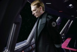 poealsobucky: wronglena:   Domhnall Gleeson as General Hux in