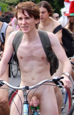 londonnakedbikeride:  1 of 2.