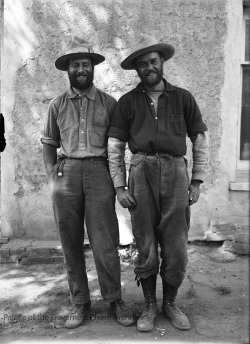 goldenerasuits:   Archaeologist Alfred Kidder and friend after