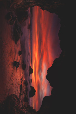 lsleofskye:  Sunset From The Cave 