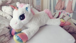 littleprincesschloe:  I impulse bought a big unicorn 