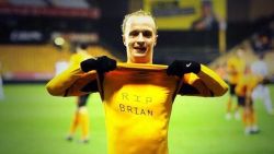 jaidefinichon:  Leigh Griffiths jugador de Wolverhampton recordando