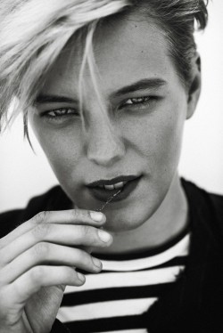 dappertomboy:  Erika Linder