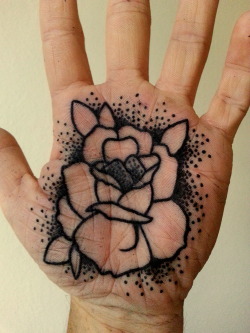 fuckyeahhandtattoos:  done by Luis Marquardt 