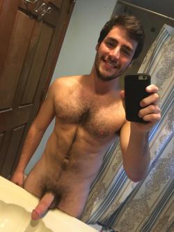 fickkolben:  rT | Straight | U.S.More of him here.