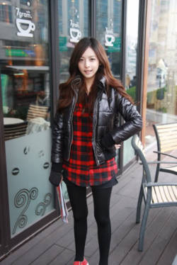 luckypost2:http://www.luckypost.com/do-hoe-ji-shopping-mall-fitting-model-295/Do