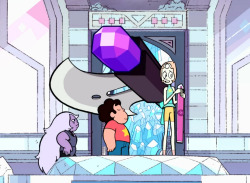 shepeii:  bringina:  gemcrust:  i wonder whose gem weapon this